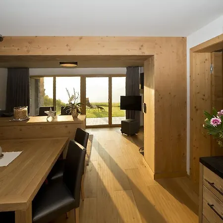 冬季农民酒店 弗拉绍