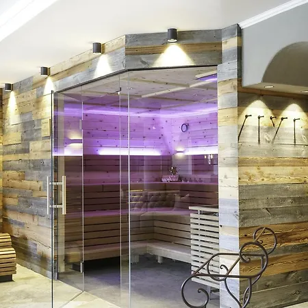 冬季农民酒店 4* 弗拉绍